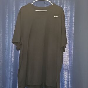 Nike Men's Classic Black Tee